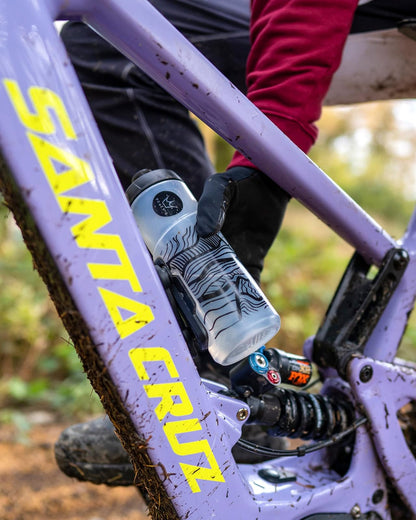 Peaty's Fidlock Lockin - Botella de agua magnética para bicicleta, color corona/transparente, 600 ml, 20 onzas