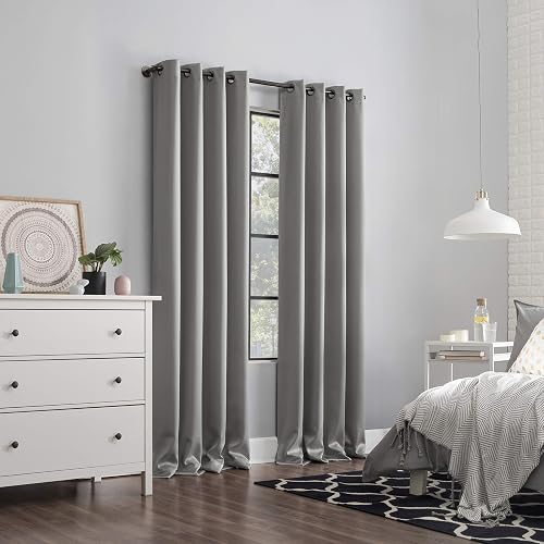 Sun Zero Nordic - Paquete de 2 Paneles de Cortinas 100% Opacas de Grado Teatro, 132 x 213 cm, Color Plateado