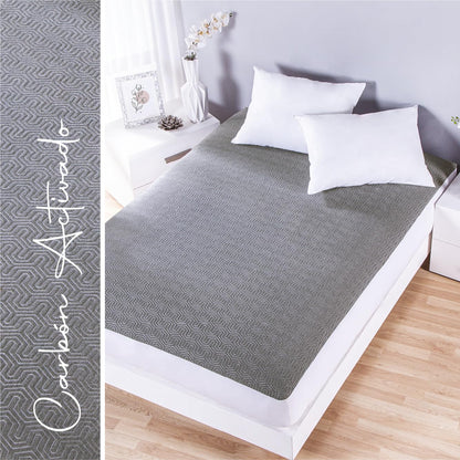 Colchas Concord Protector de Colchón con Carbón Activado, Color Blanco, 45% Bambú y 55% Poliéster, Tamaño King Size, Cubre Colchón Suave Que Protege contra Polvo, Manchas y Desgaste, 1 Pieza