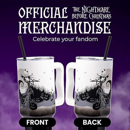 Silver Buffalo Disney Nightmare Before Christmas by Tim Burton Jack Skellington Hill and Moon Vaso de acero inoxidable con mango y popote, se adapta a portavasos estándar, 40 onzas