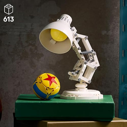 Lego Ideas | Disney Pixar Luxo Jr. Modelo de Exhibición Construible y Coleccionable para Adultos, Recuerdo Cinematográfico, Nostálgico Regalo para Hombres, Mujeres y Fans 21357