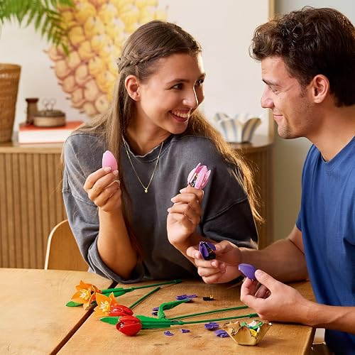 LEGO Ramo de Tulipanes – Model Kit de Construcción para Adultos, Años 18+ – Flores Artificiales Decoración para Hogar - Regalo para Mujeres y Hombres – 11501