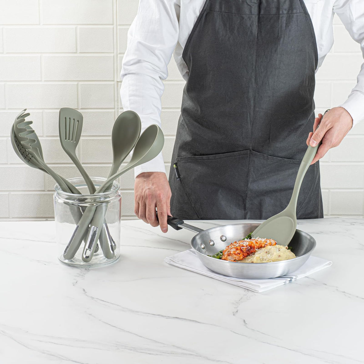 Restaurantware-Met Lux Juego de utensilios de cocina, 1 juego de utensilios de silicona, 6 piezas por juego, alta tolerancia al calor, utensilios de cocina de silicona verde, para utensilios de cocina
