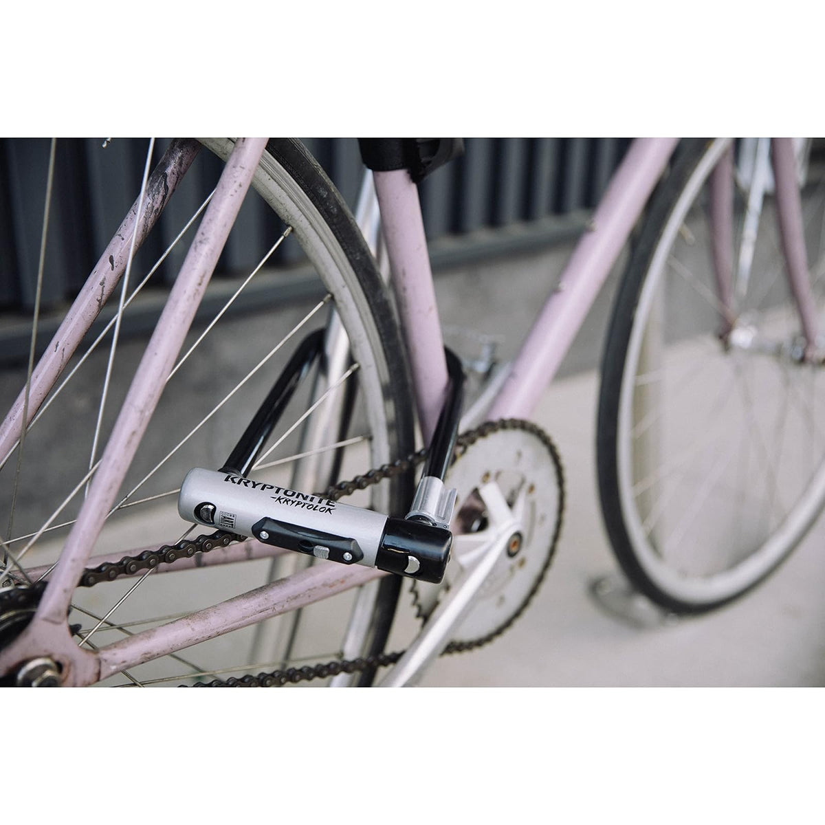 Kryptonite Evolution Mini-2 Candado en U para bicicleta con soporte Transit FlexFrame 4" x 9" (10.2 cm x 22.9 cm)