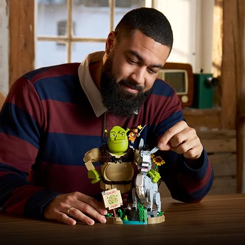 LEGO Shrek: Shrek, Burro y Gato con Botas – Kit de Construcción – Recuerdo de la Película con 3 Figuras – Set Nostálgico – Idea de Regalo para Mayores de 18 Años – 72423
