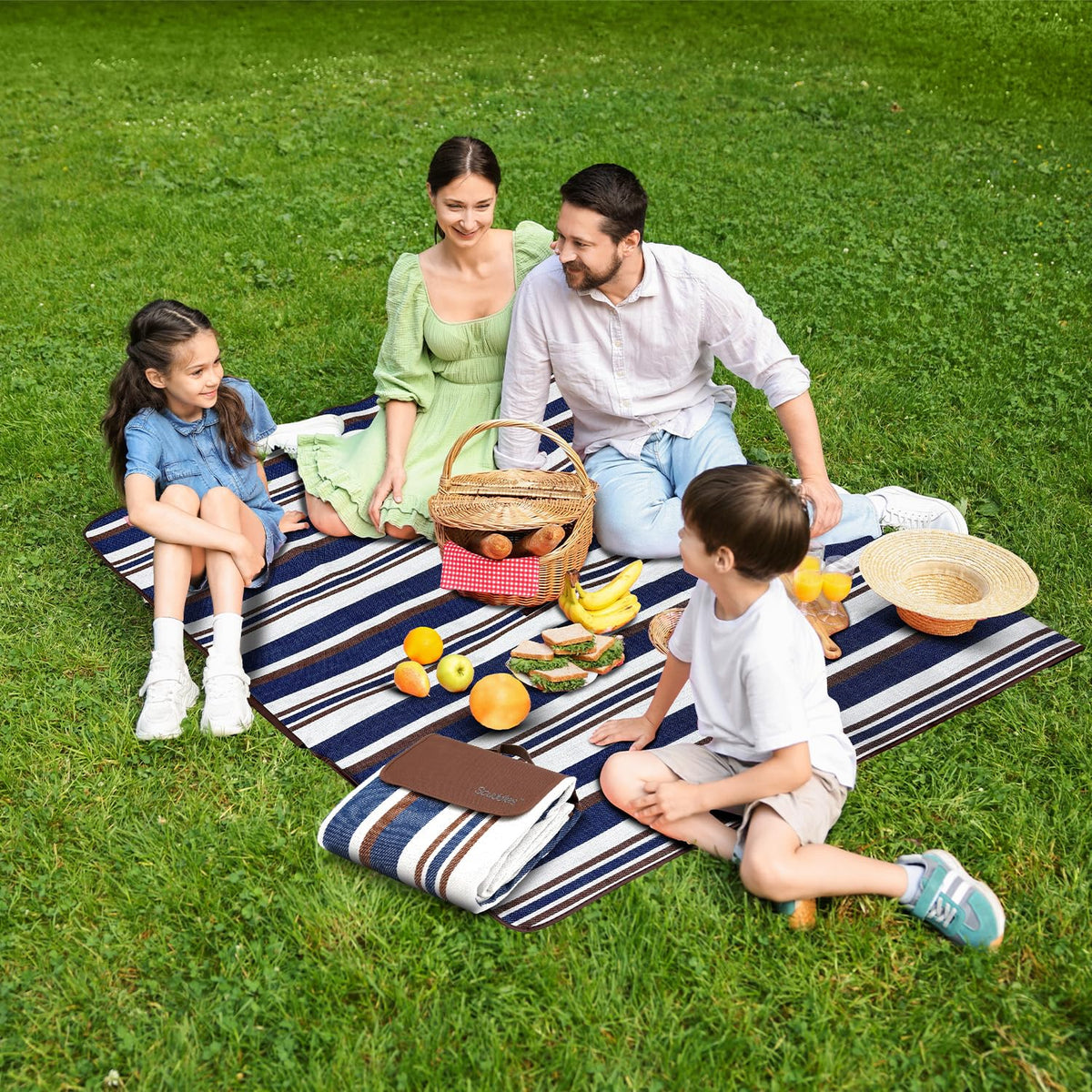 Scuddles - Manta de Picnic de Doble Capa para Exteriores, Resistente al Agua, práctica, para Primavera, Verano, Camping, Ideal para la Playa