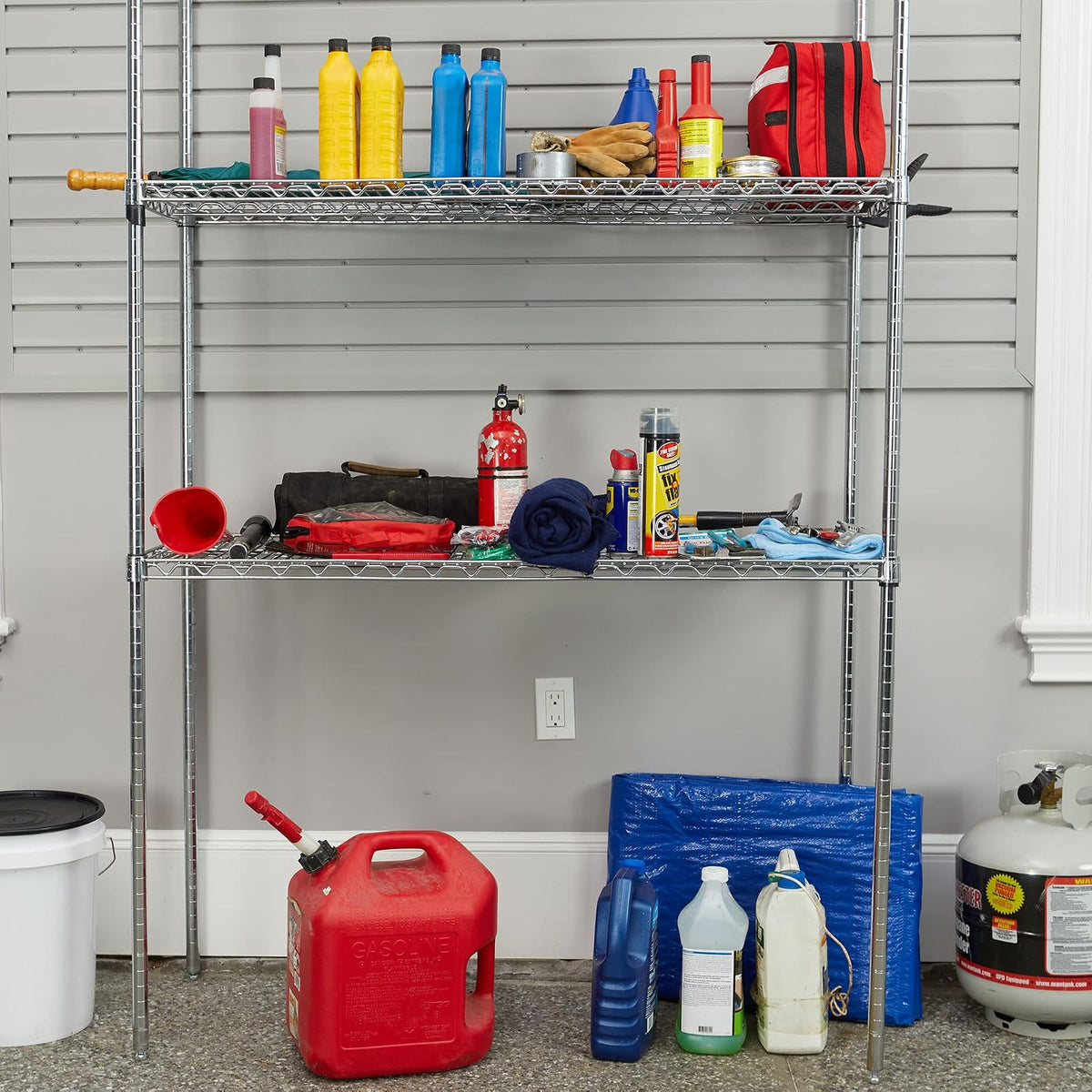 Rubbermaid ActionPacker 48 galones con contenedores de 8 galones anidados, contenedores de almacenamiento bloqueables, industriales, resistentes con tapas
