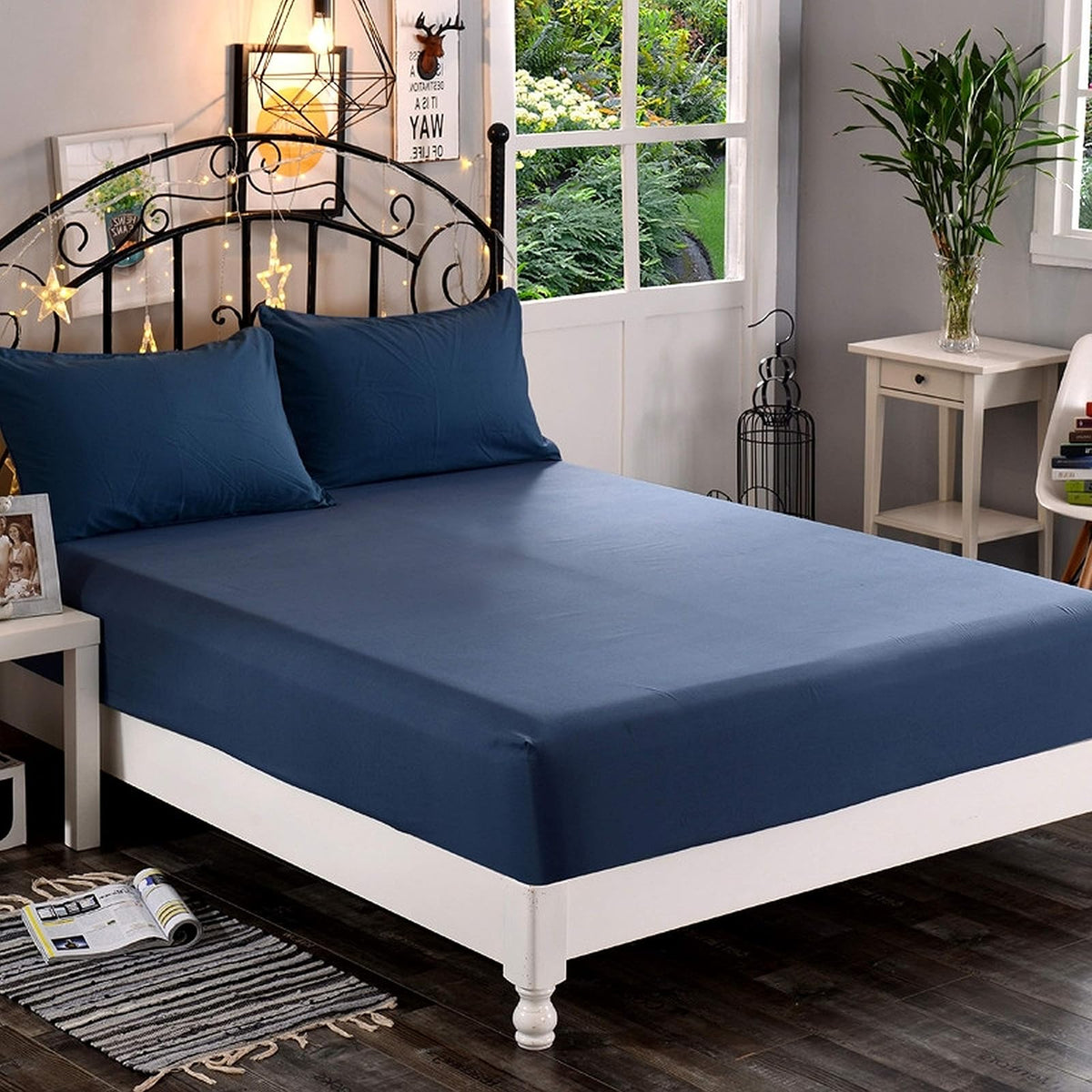 Elegant Comfort - Sábana Bajera Ajustable con Bolsillo Profundo de hasta 40,6 cm, Resistente a Las Arrugas y a la decoloración, Moderno, Azul Marino, California King, 1