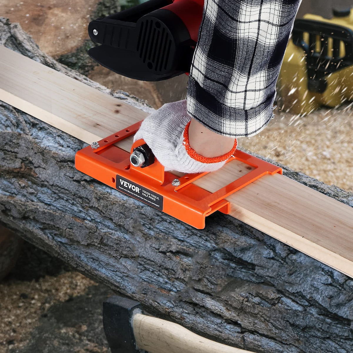 VEVOR - Molino de motosierra, guía de corte vertical de madera con ancho de corte de 2 a 6 pulgadas, accesorio de motosierra portátil de hierro fundido, accesorio de fresado de madera ligero para constructores y carpinteros