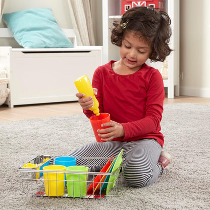 Melissa & Doug ¡Juguemos de Casita! Juego para Lavar y Secar Platos, 4 Puestos de Mesa, USA con el Set de Cocina o por Separado (24 Piezas)