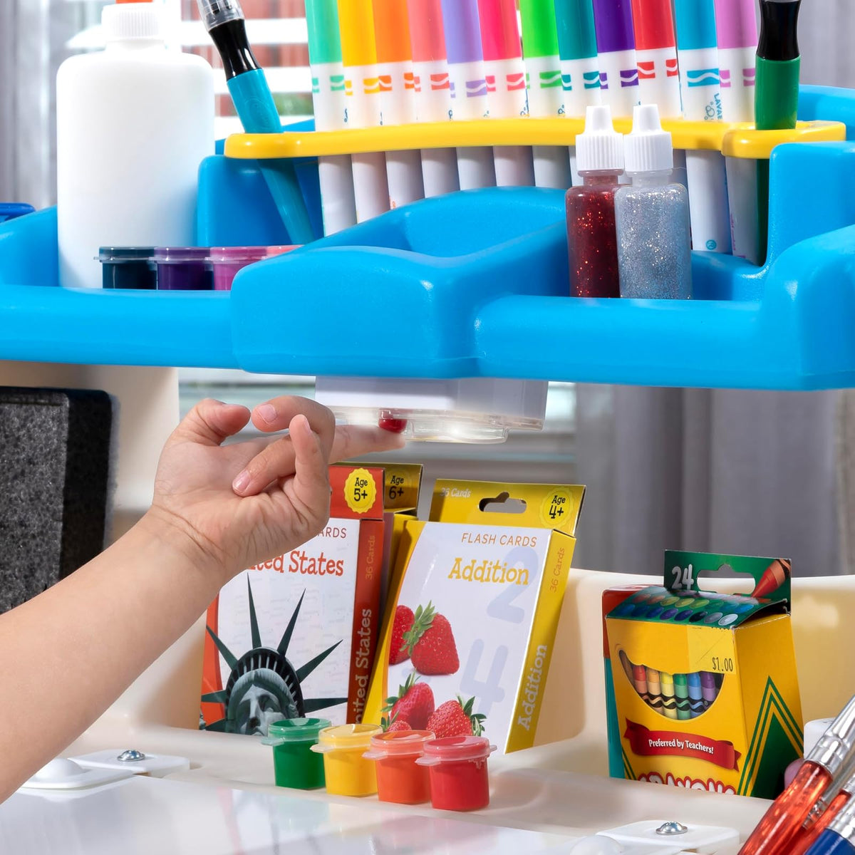 Step2 Deluxe Art Master Kids Desk
