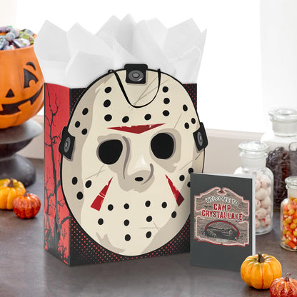 Hallmark - Bolsa de regalo de Halloween Friday the 13th con papel de seda y tarjeta de felicitación (máscara Jason, al campamento Crystal Lake)