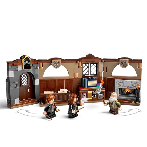LEGO® Harry Potter™ Castillo de Hogwarts™: Clase de Encantamientos Juguete mágico, Juego con salón y 3 Personajes, Divertido Regalo para niñas, niños y Fans de 8 años o más 76442