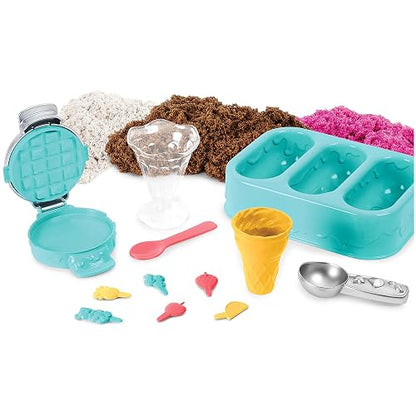 Kinetic Sand con Aroma, Set de Juego Fábrica de Helados y Postres con 3 Colores de Aroma Natural con Aroma y 6 Herramientas para Servir