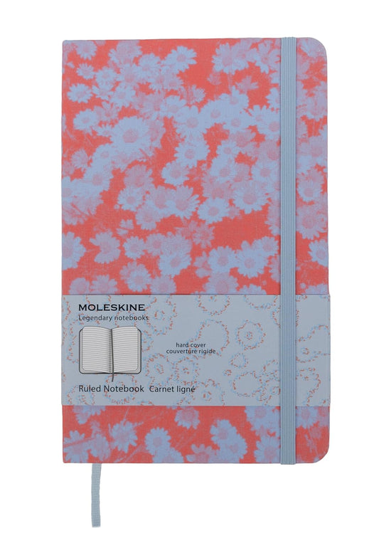 Moleskine - Cuaderno de edición personalizada, tapa dura, rayas, grande (5 x 8.2 pulgadas), lavanda suave/rojo, 240 páginas