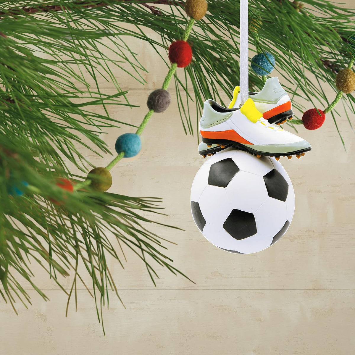 Hallmark 0001HGO3061 - Adorno navideño de fútbol