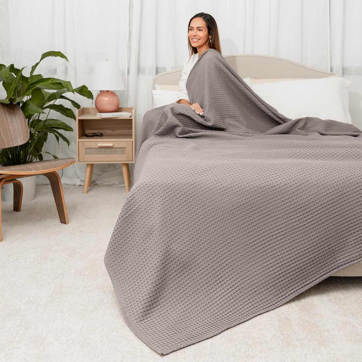 Comfy Cubs - Manta 100% algodón con tela de gofre, transpirable, agradable a la piel, suave, ligera, perfecta capa de manta con textura cálida, tamaño para sofá, cama y sofá (carbón, 50 x 60 pulgadas)