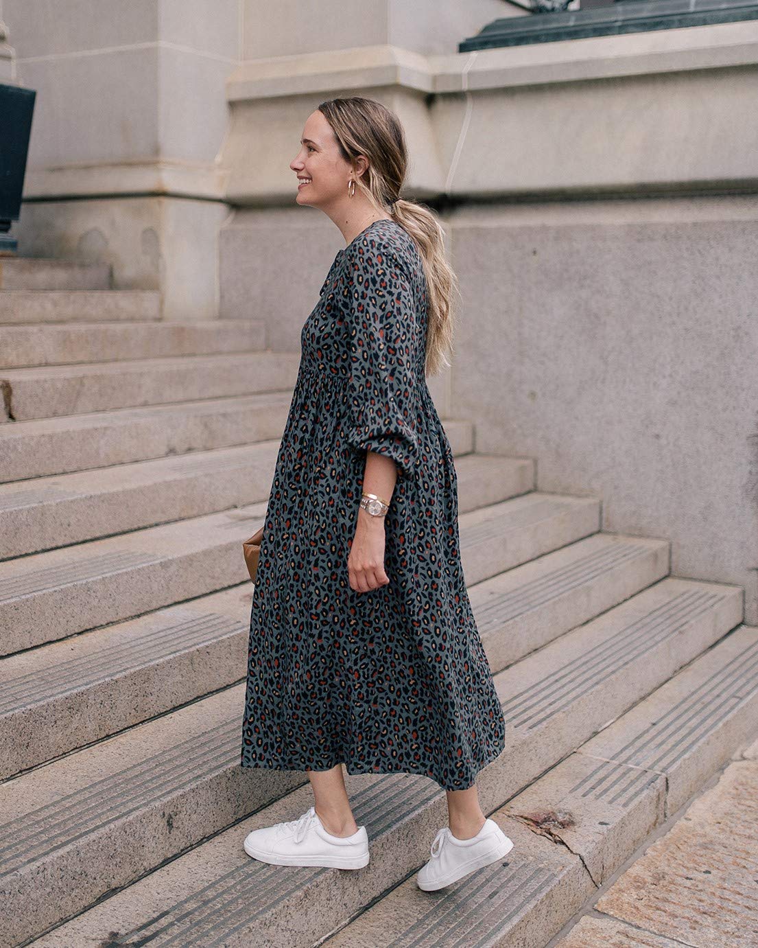 The Drop Vestido Para Mujer de Longitud de Media Pantorrilla y Ajuste Holgado, Estampado Animal Print Gris, por @graceatwood