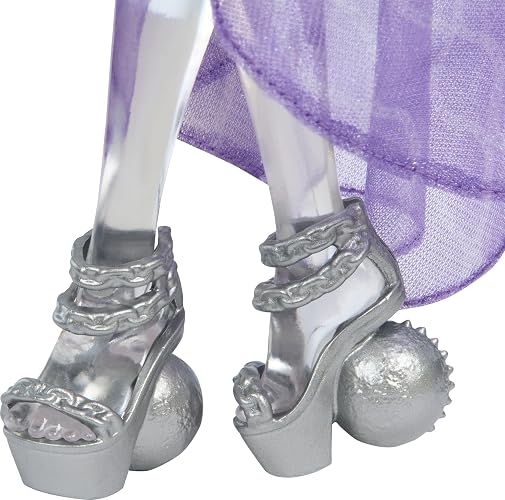 Monster High Muñeca Spectra para niñas de 4 años en adelante | Ghost in Purple Clothes, incluye Pet Ferret Rhuen, 7 accesorios como mochila, tableta, aperitivos y más