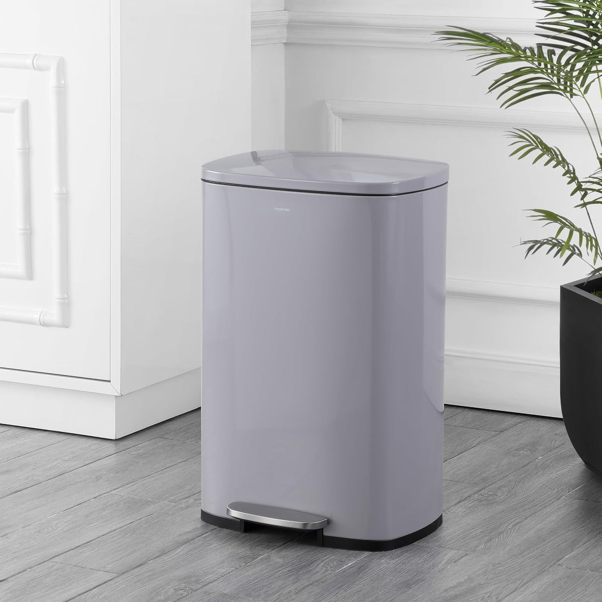 happimess HPM1006I Connor - cubeta de basura rectangular de 13 galones con tapa de cierre suave y mini bote de basura gratuito, resistente a las huellas dactilares, moderno, minimalista para el hogar,