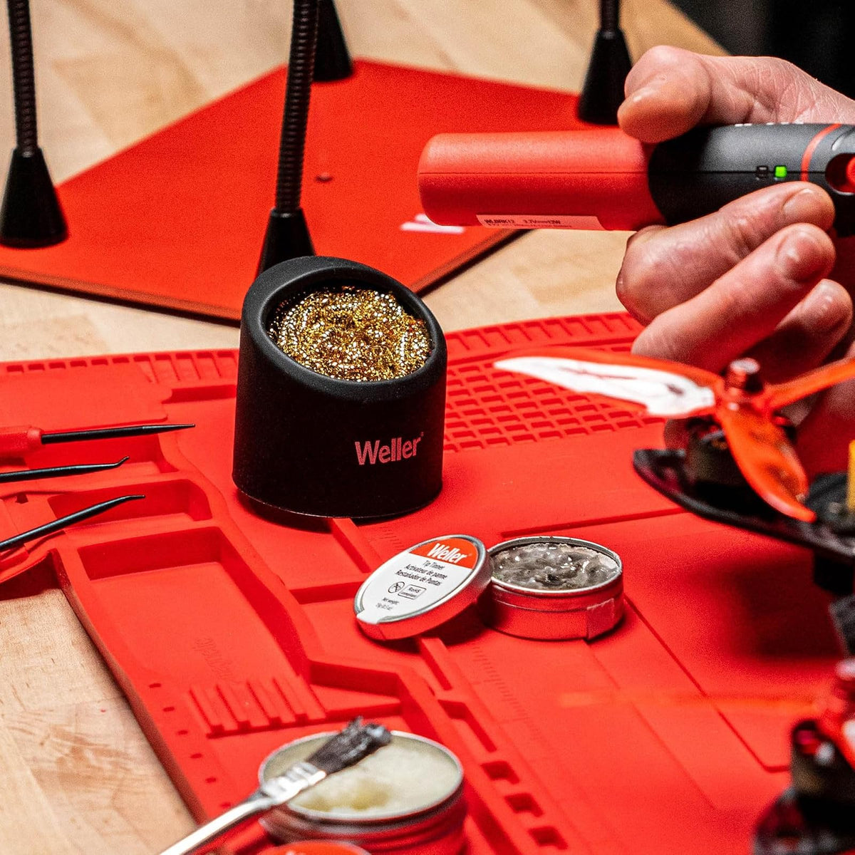 Weller WLACCBSH-02 - Esponja de limpieza para puntas de soldadura con bandeja de silicona