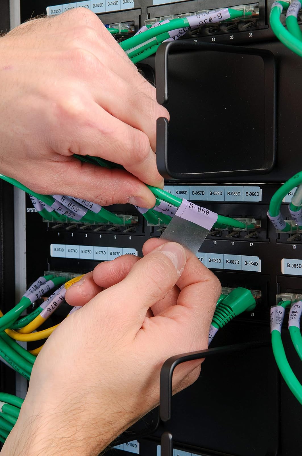 Brady Etiquetas de vinilo autolaminadas alrededor de alambre y cable para impresoras M610, M611, M710, BMP61 y BMP71, 2.5 x 1 pulgada M6-21-427