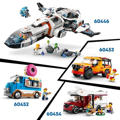 LEGO® City Ambulancia de Emergencias Set de construcción, camión de Juguete, Regalo para niños y niñas de 5 años o más, Minifiguras de un Patinador y una conductora 60451