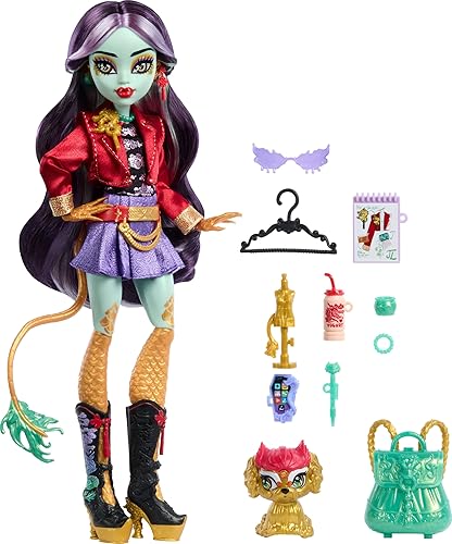 Monster High - Muñeca de dragón Jinafire Long Cloudy Yun Yun y 7 Accesorios Incluyendo un álbum de Dibujo, Bebida de Yogur y Mochila, Juguete para niños de 4 años de Edad, HYV58