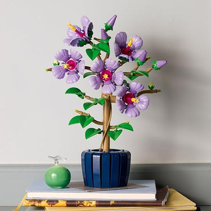 LEGO Hibisco Set de Construcción de Flores para Adultos, Decoración Floral en Maceta Azul para el Hogar o la Oficina, Regalo para Amantes de Las Plantas 10372
