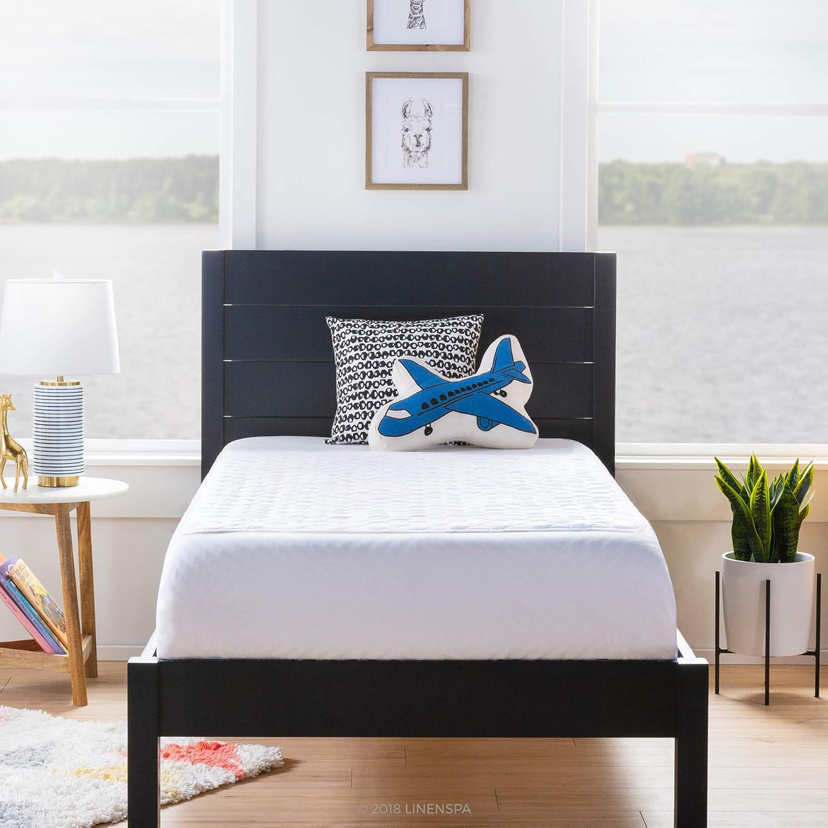 Linenspa - Protector de Sábanas y Colchón 100% Impermeable - Antiderrapante y Altamente Absorbente - Lavable a Máquina - Acolchado y Suave - 86 x 132 cm