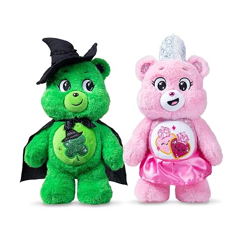 Care Bears x Wicked - Paquete de 2 Peluches (Love-a-Lot as Glinda and Good Luck Bear as Elphaba)