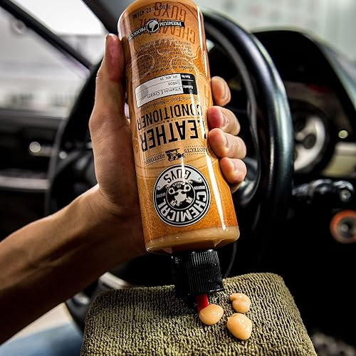 Chemical Guys Vintage Series Acondicionador de Cuero para Interiores de Automóviles, Asientos, Botas, Bolsos y Más (Funciona en Cuero Natural, Sintético, Pluma, Faux Leather y Más), 473 ml