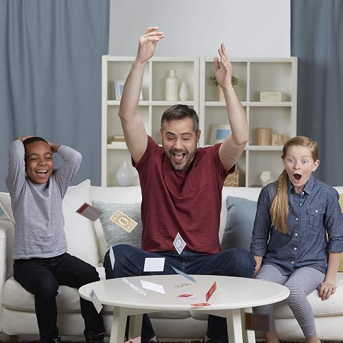 Hasbro Gaming Monopoly - Juego de Mesa de Negociar Propiedades con Bandeja de Almacenamiento y Tokens Grandes para 2 a 6 Jugadores a Partir de 8 años