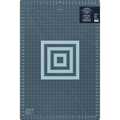 Fiskars - Tapete de corte autocurativo con rejilla para costura, acolchado y manualidades, rejilla de 24 x 36 pulgadas, color lila/niebla de montaña