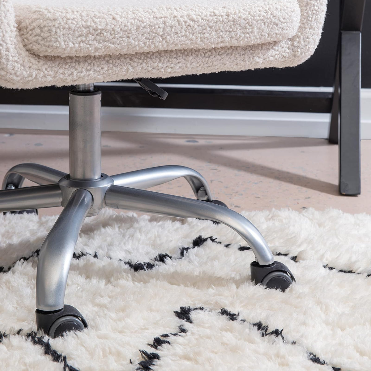 Linon Home Decor Products Linon Brooklyn - Silla de Oficina Sherpa, Color Marfil