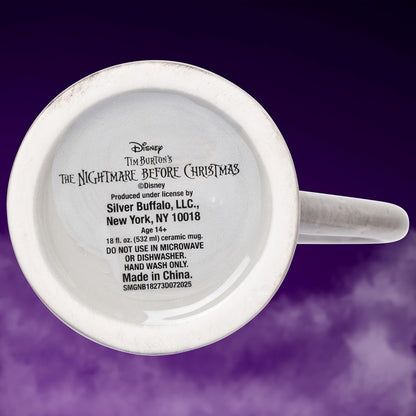 Silver Buffalo Disney Tim Burton Nightmare Before Christmas Tombstones con Jack Skellington y Zero Taza de cerámica esculpida 3D, 18 onzas