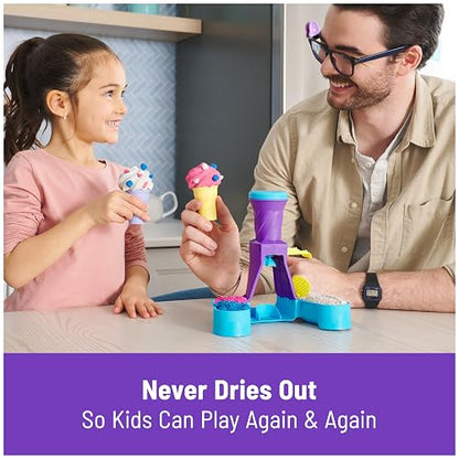 Kinetic Sand, juego de helados suaves con 396 g de arena (azul, rosa y blanca), 2 conos de helado y 2 herramientas, juguetes sensoriales para niños a partir de 5 años