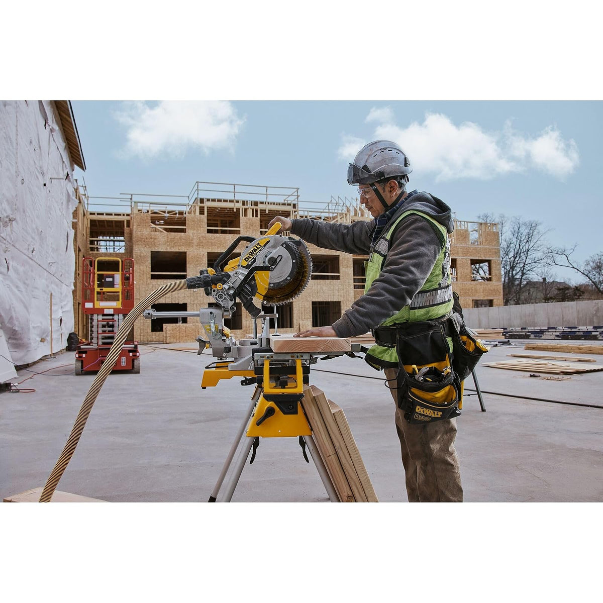 DEWALT - Paquete combinado de hojas de sierra ingletadora, hojas de 12 pulgadas, 40 dientes y 60 dientes, acabado fino, carburo ultra afilado (DWA112CMB)