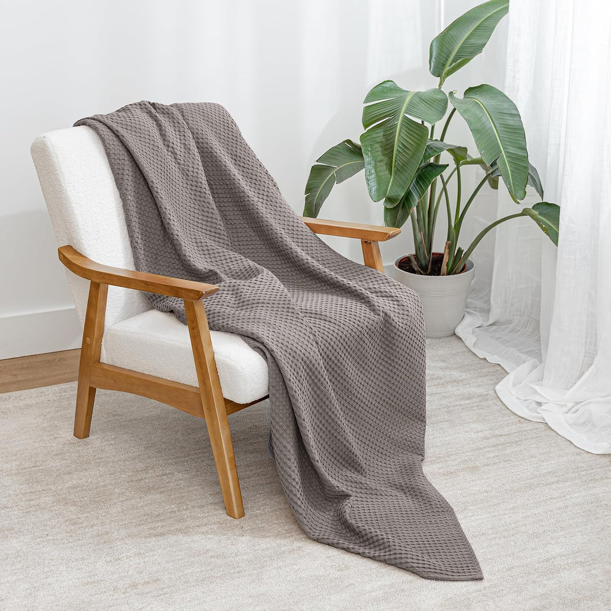 Comfy Cubs - Manta 100% algodón con tela de gofre, transpirable, agradable a la piel, suave, ligera, perfecta capa de manta con textura cálida, tamaño para sofá, cama y sofá (carbón, 50 x 60 pulgadas)