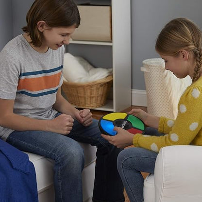 Hasbro Gaming Simon - Juego de Mesa de Memoria electrónica de Mano con Luces y Sonidos para niños a Partir de 8 años