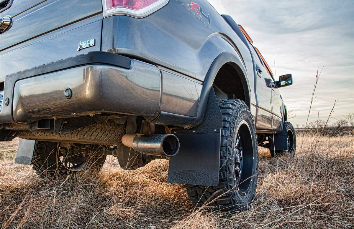 Husky Liners Kick Back Guardabarros de 12 Pulgadas de Ancho – Negro Parte Superior/WT Compatible con 88-18 F150/250