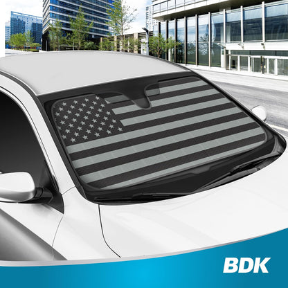 BDK Parasol para parabrisas de la bandera estadounidense para automóvil, camión y SUV, parasol plegable para ventana delantera, protección contra el calor, protector solar del automóvil bloquea los rayos UV y mantiene el vehículo fresco (58 x 27 pulgadas)