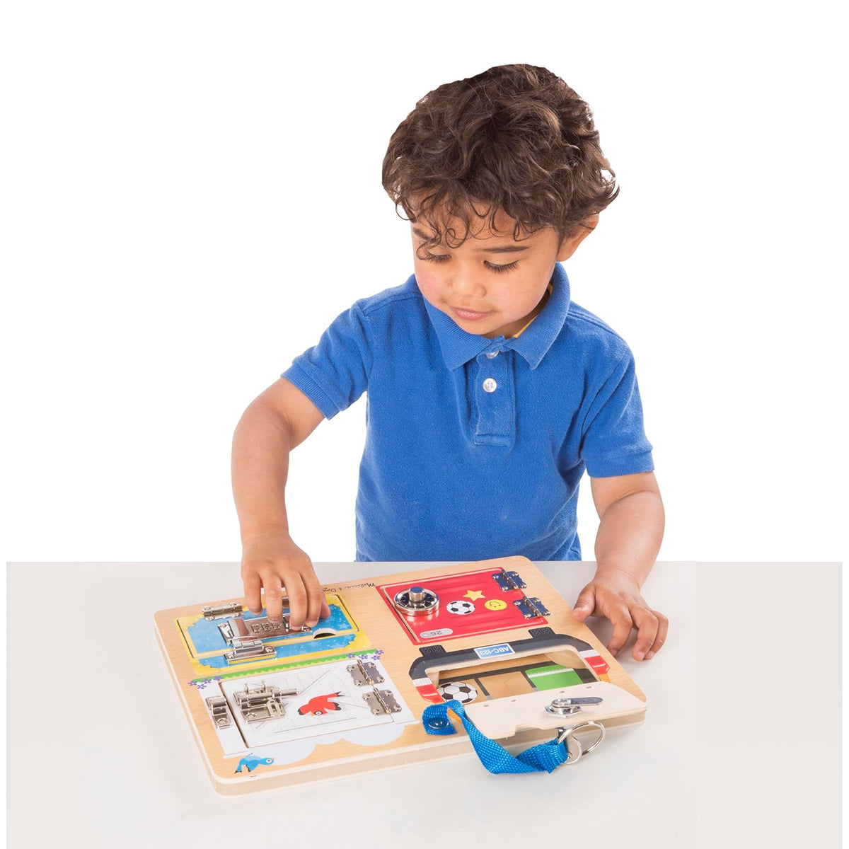 Melissa & Doug Tablero de Juego con Cierres y Cerraduras, Juguete de Madera, Juguete Educativo, Construcción Robusta de Madera, Ayuda a Desarrollar Habilidades Motoras Finas (5.842 cm alto x 24.003 cm ancho x 3.556 cm largo)