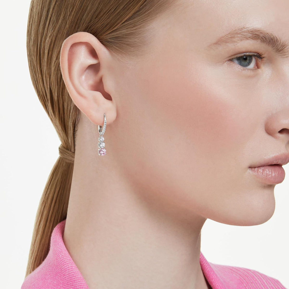 Swarovski Aretes Stilla Attract, Talla redonda, Rosas, Baño de rodio