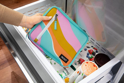 PackIt - Fiambrera clásica congelable, estilo retro, construida con tecnología ECOFREEZE, totalmente congelable, plegable, reutilizable, con bolsillo frontal con cierre y asa de hebilla, diseñada para