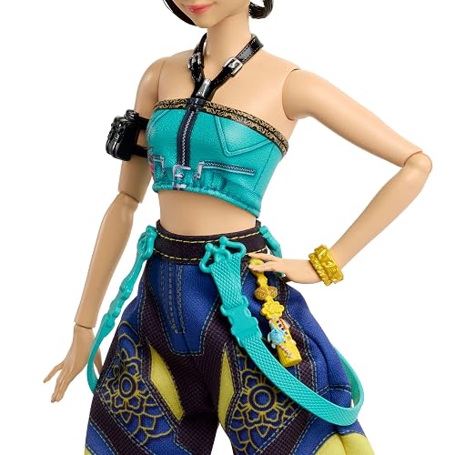 KPOP Demon Hunters Muñeca Zoey | Con el aspecto de How It's Done, con accesorios Spirit Blades inspirados en la película, JRN37