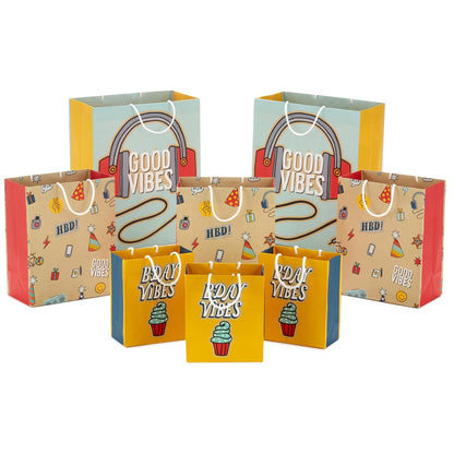 Hallmark Surtido de bolsas de regalo (8 bolsas: 3 pequeñas de 6 pulgadas, 3 medianas de 9 pulgadas, 2 grandes de 13 pulgadas) cumpleaños para niños, buenas vibras, iconos retro