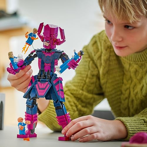 LEGO | Marvel Cuatro Fantásticos vs. Figura para Construir de Galactus Set de Juguetes Construibles con la Mole, la Mujer Invisible y la Antorcha Humana, Regalo para Niños 76316