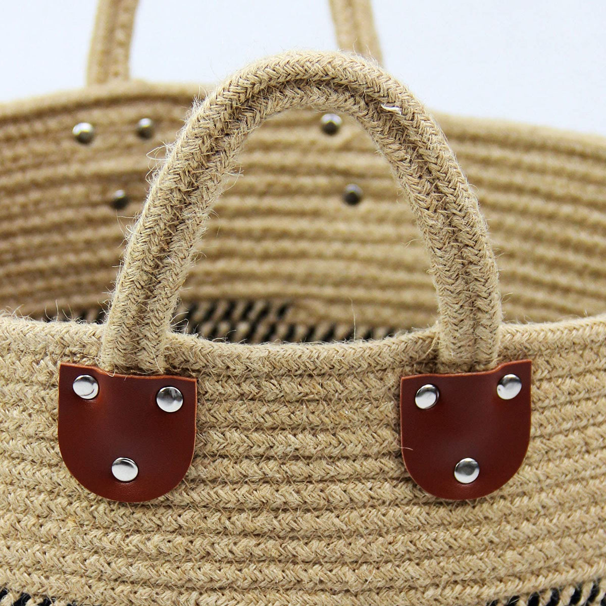 Casaphoria Cesta grande de yute tejida con asas, cesta de yute natural para ropa, manta para decoración del hogar, 14 x 14 x 12 pulgadas, paquete de 1, negro y yute