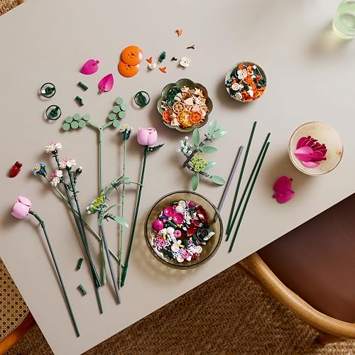 LEGO Ramo de Flores Fantasía en Rosa - Model Kit de Construcción para Adultos, Años 18+ - Flores Artificiales Decoración para Hogar - Regalos para Mujer y Hombre - 10342